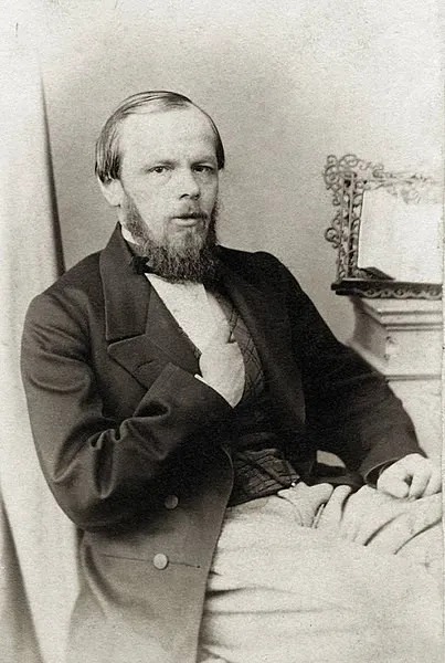 Foto de Fiodor Dostoievski, escritor de O Sonho de Um Homem Ridículo, tirada em 1860